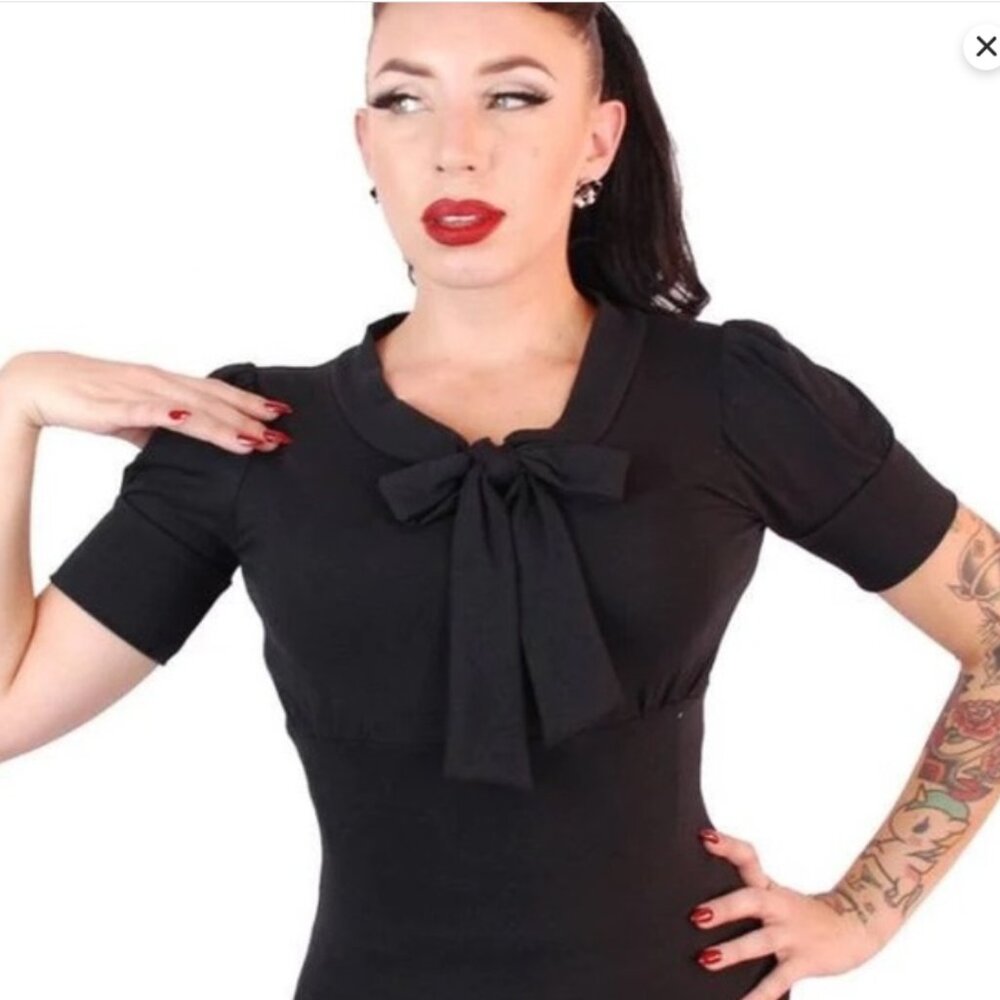 New Pinky Pinups Puff Sleeve Bow Top